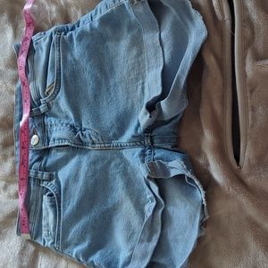 H&M shorts small 4/34
